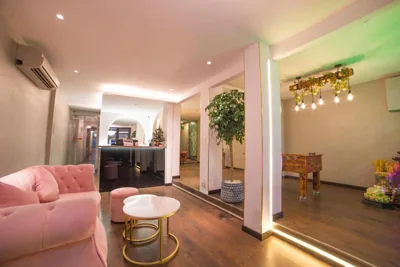 Language Exchange Hotel 3 – Foto 12